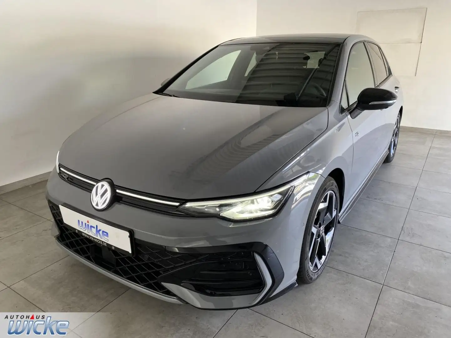 Volkswagen Golf VIII 1.5 eTSI DSG R-Line NAVI KLIMA AHK AREA Grau - 2