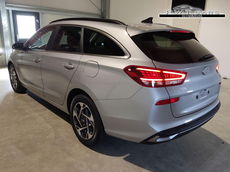 Hyundai i30 Kombi Style Plus Edition 1,5 T-GDI MHEV 48 V 1... — photo 6