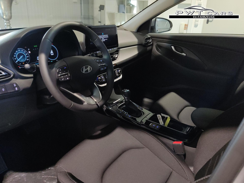 Hyundai i30 Kombi Style Plus Edition 1,5 T-GDI MHEV 48 V 1... — photo 8