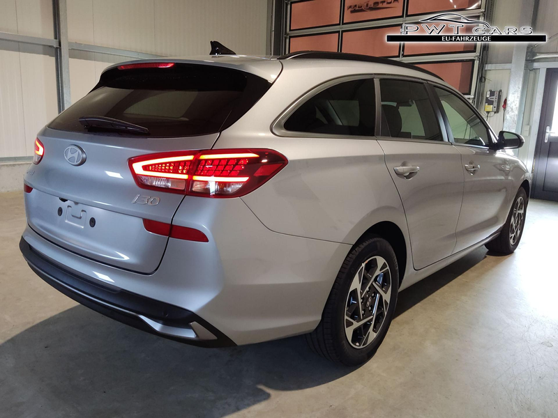 Hyundai i30 Kombi Style Plus Edition 1,5 T-GDI MHEV 48 V 1... — photo 4