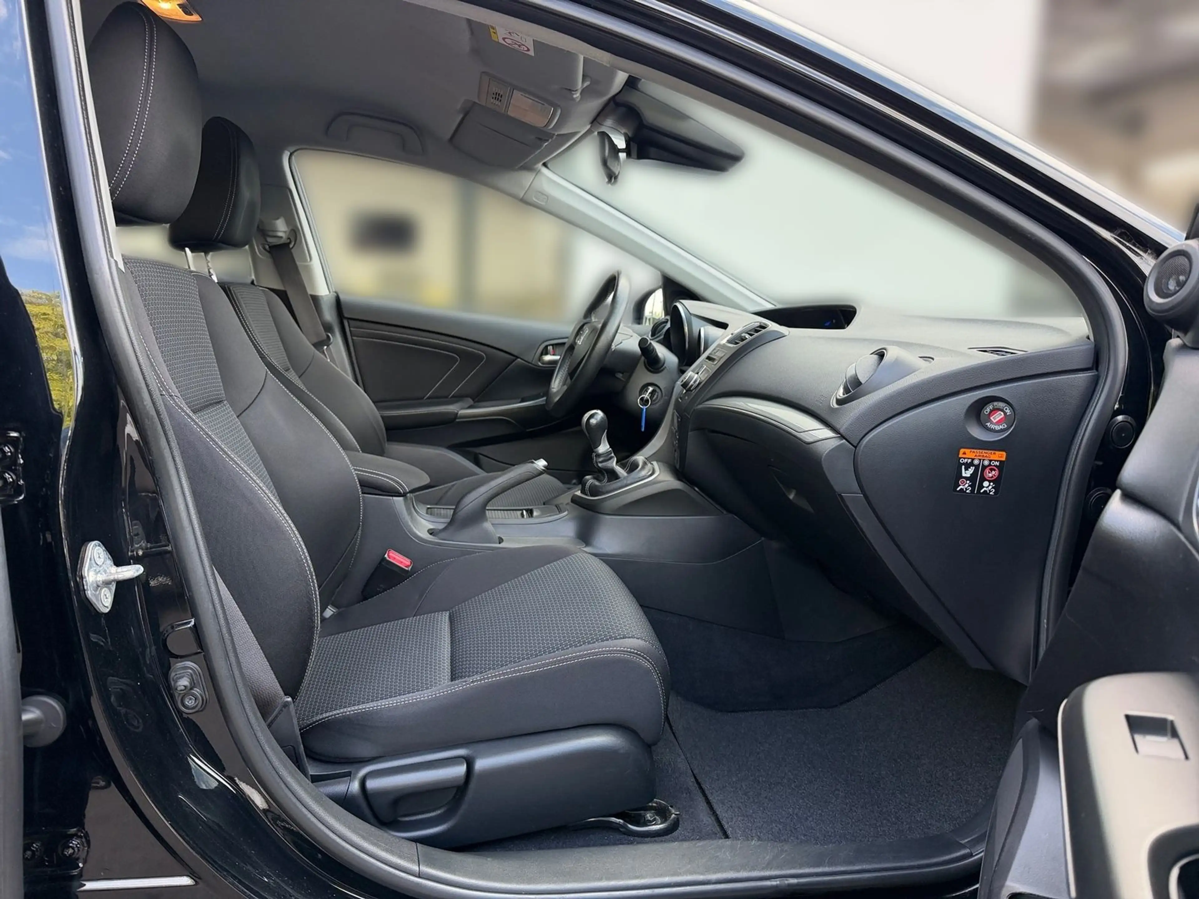 Honda Civic 1.4 Sport Tempomat Sitzheizung AHK Kamera — photo 15