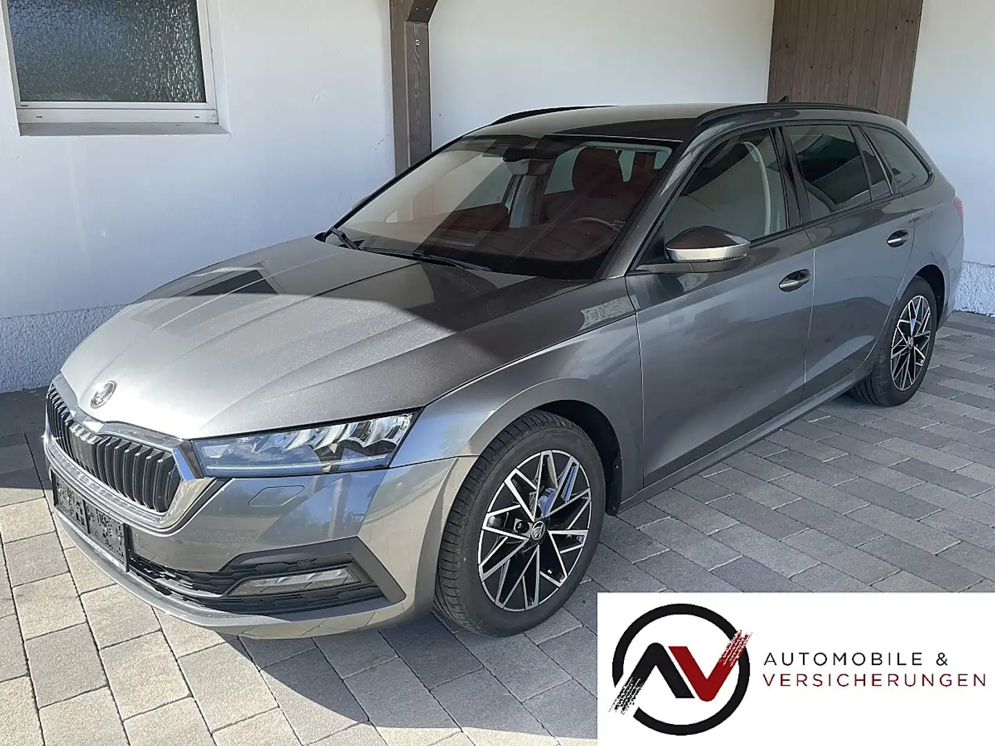 Skoda Octavia Combi 2,0 TDI Style DSG-AHV-ACC-LANE-NAVI-LED-4... Grau - 1
