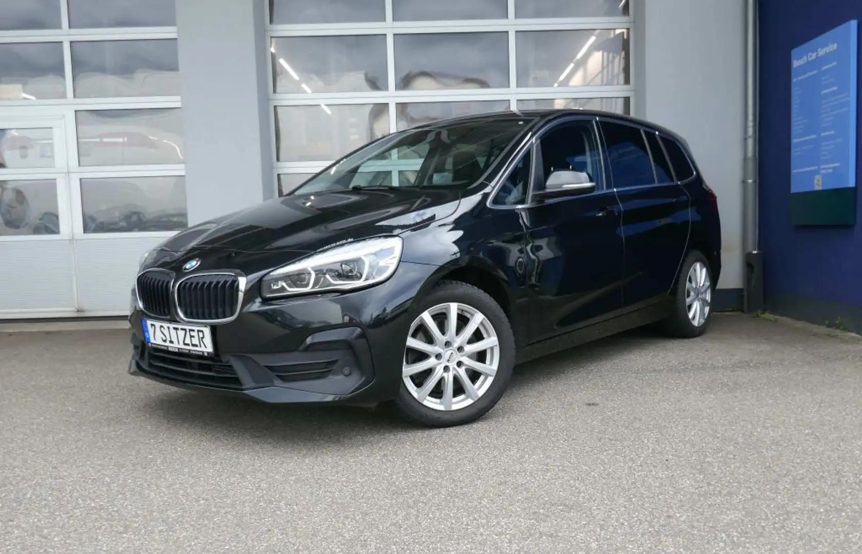 BMW 218 218d Gran Tourer Aut. 7 SITZER AHK NAVI KAMERA Noir - 1