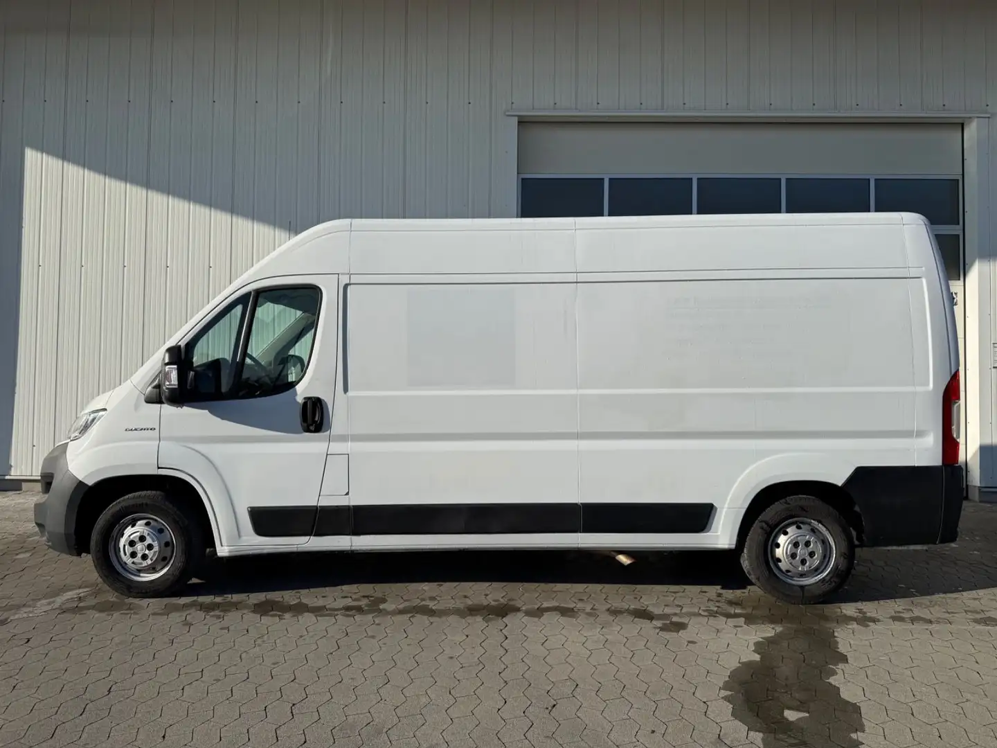 Fiat Ducato 35 L4 H2 *R-KAM*NAVI*KLIMAA.*PDC*MFL*TEMP Weiß - 2
