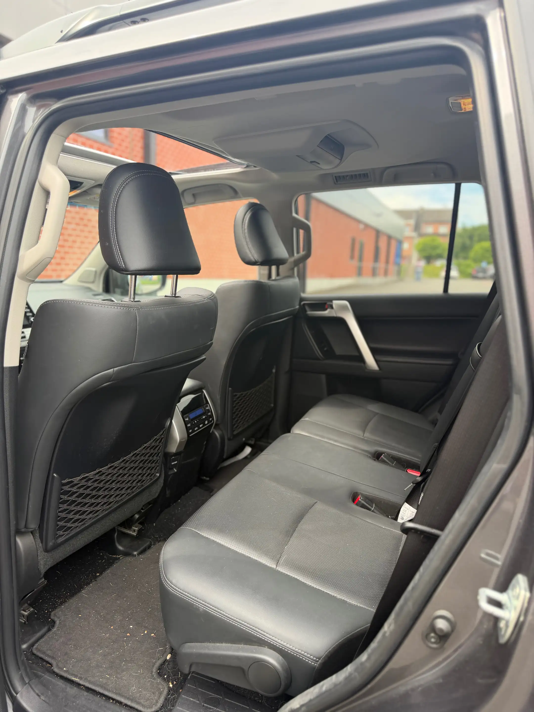 Toyota Land Cruiser Land Cruiser 2.8 D-4D Active A/T — photo 9