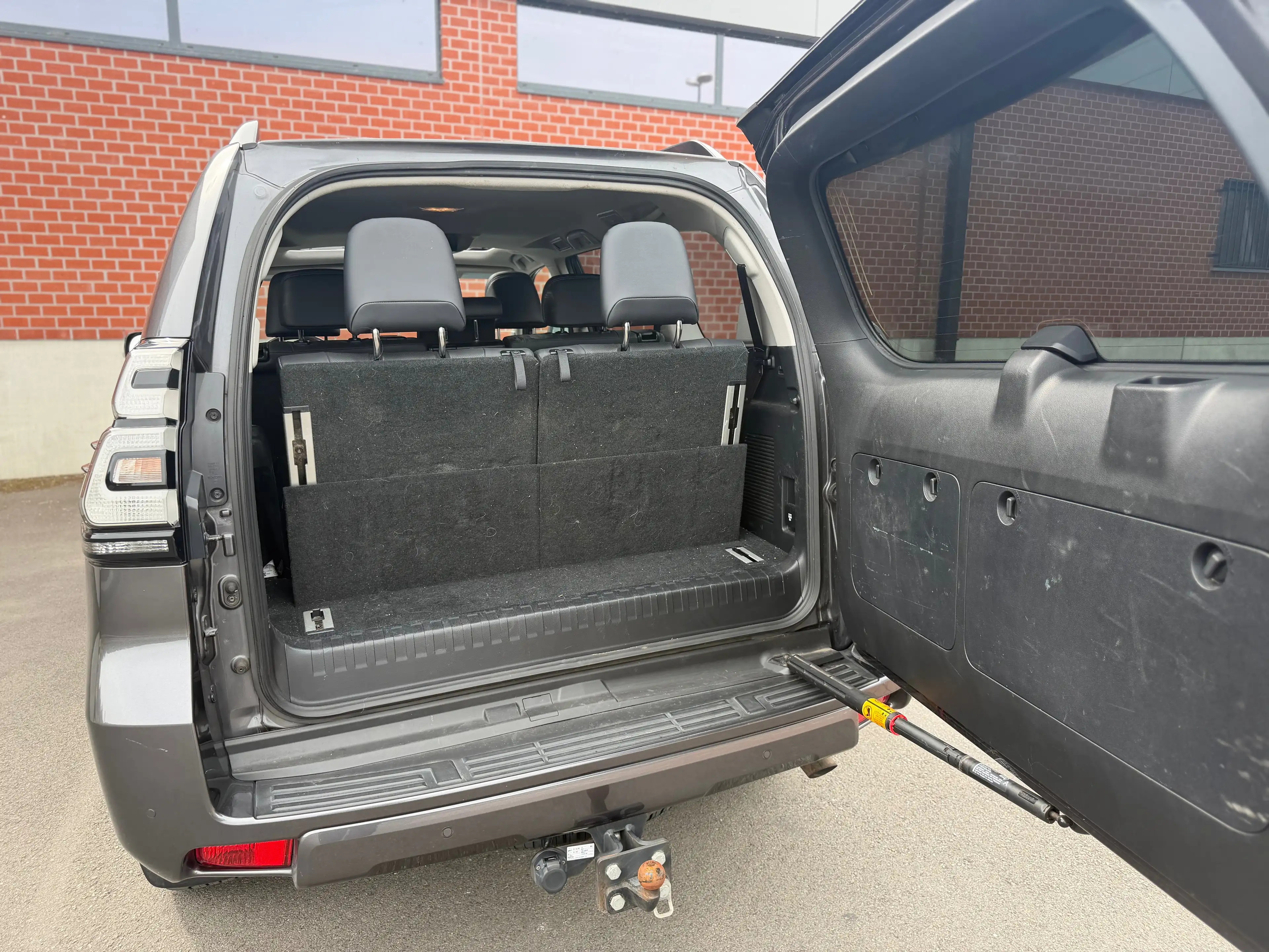 Toyota Land Cruiser Land Cruiser 2.8 D-4D Active A/T — photo 7