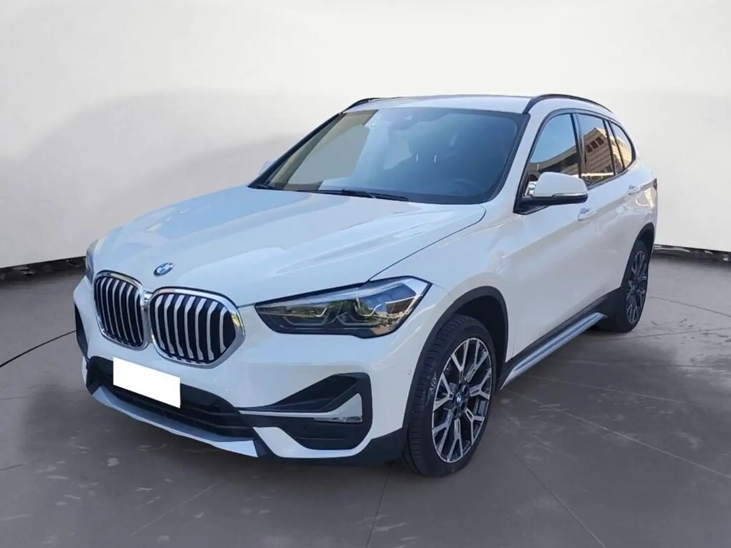 BMW X1 sdrive18d xLine auto Bianco - 1