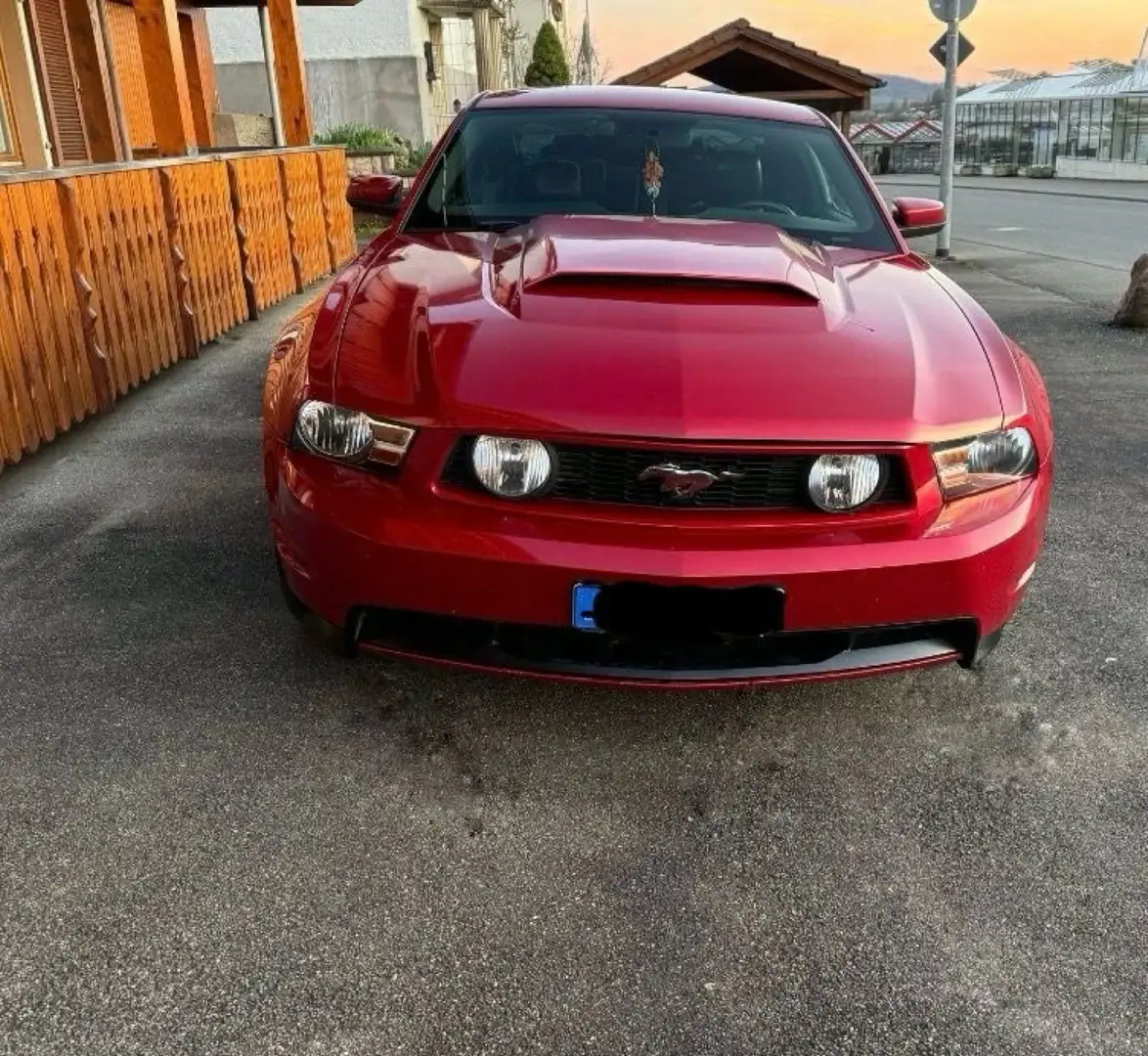 Ford Mustang Ford Mustang GT V8 4,6L crvena - 1
