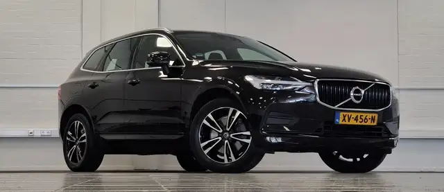 Volvo XC60 view 2