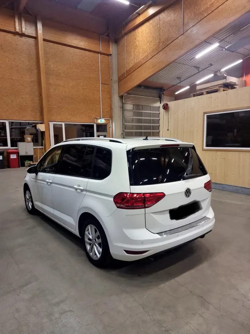 Volkswagen Touran 2.0 TDI SCR (BlueMotion Technology) Comfortline Weiß - 2
