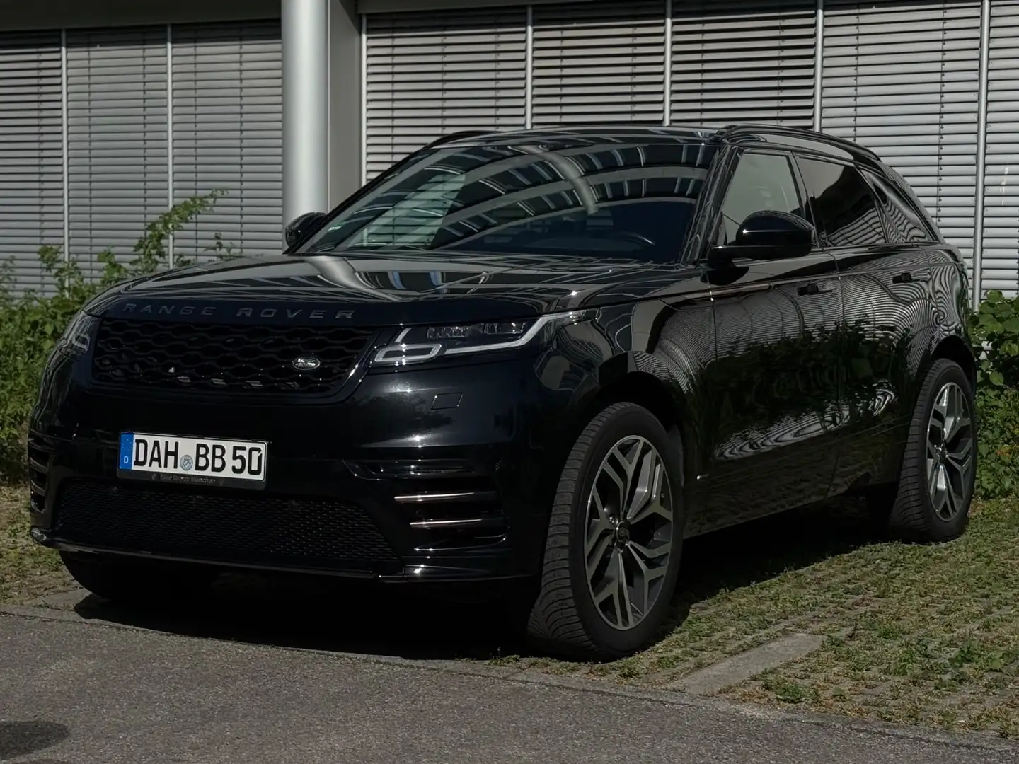 Land Rover Range Rover Velar R-Dynamic*LED*Bi-Color Leder* Schwarz - 1