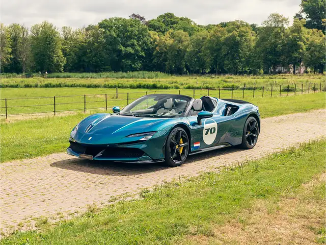 Ferrari SF90 Spider 4.0 V8 Cavalcade, Tailor Made, Assetto Fiorano Win