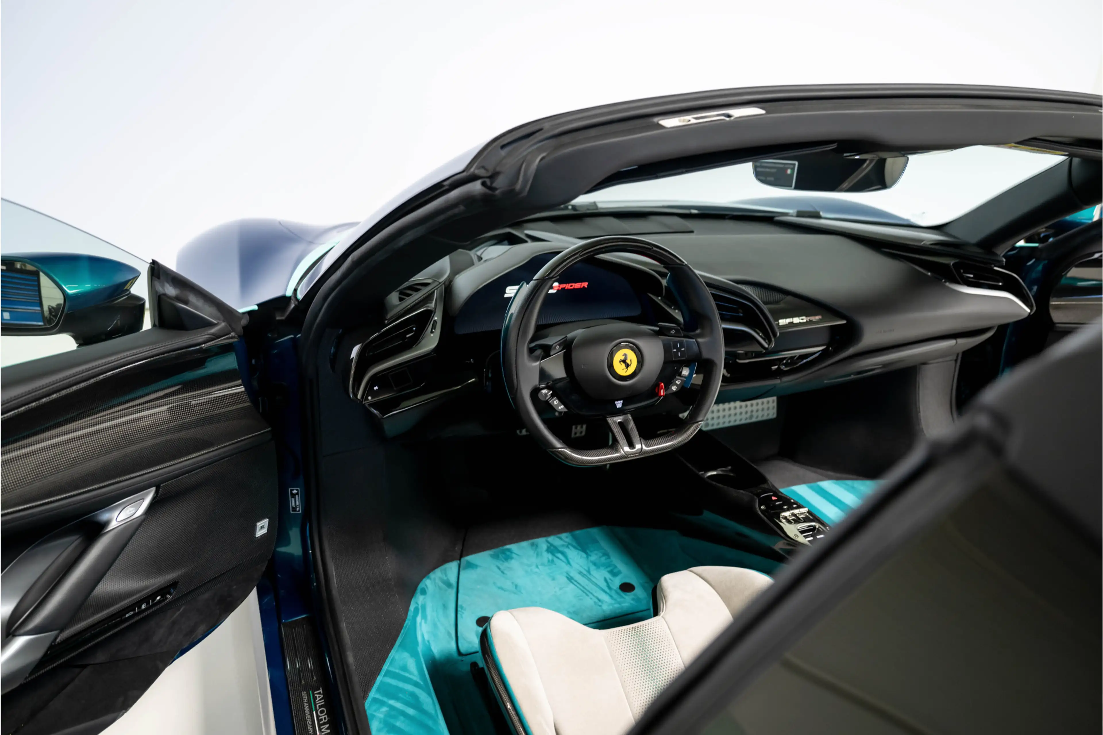 Ferrari SF90 Spider 4.0 V8 Assetto Fiorano — photo 13