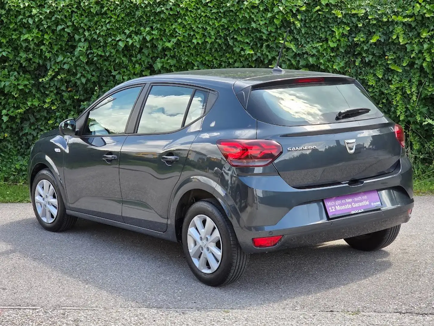 Dacia Sandero Comfort // KLIMA // PARKSENSOREN // WENIG KM // Grau - 2