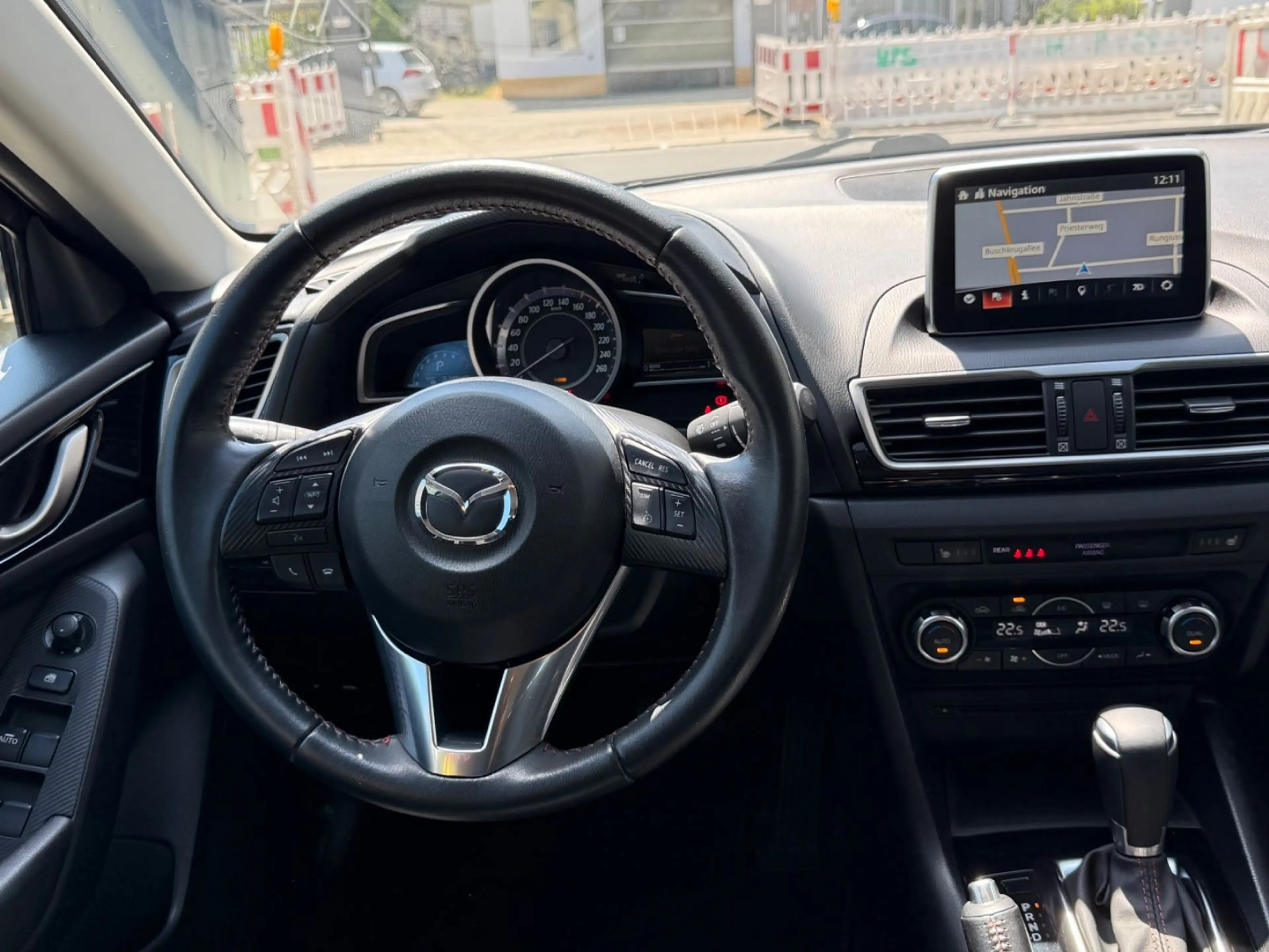 Mazda 3 Lim. 2,0 SKYACTIV-G 120 Sports-Line Aut.LED — photo 9