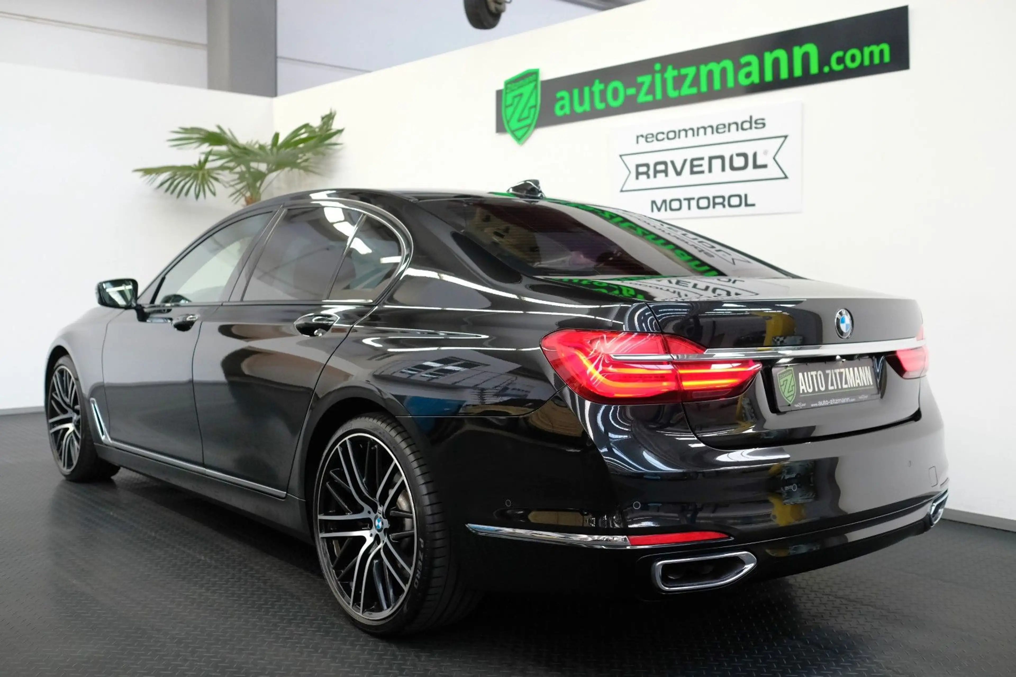 BMW 750 i xDrive/STANDH/H&K/LASER/HEAD/SOFT/MASSAGE — photo 6