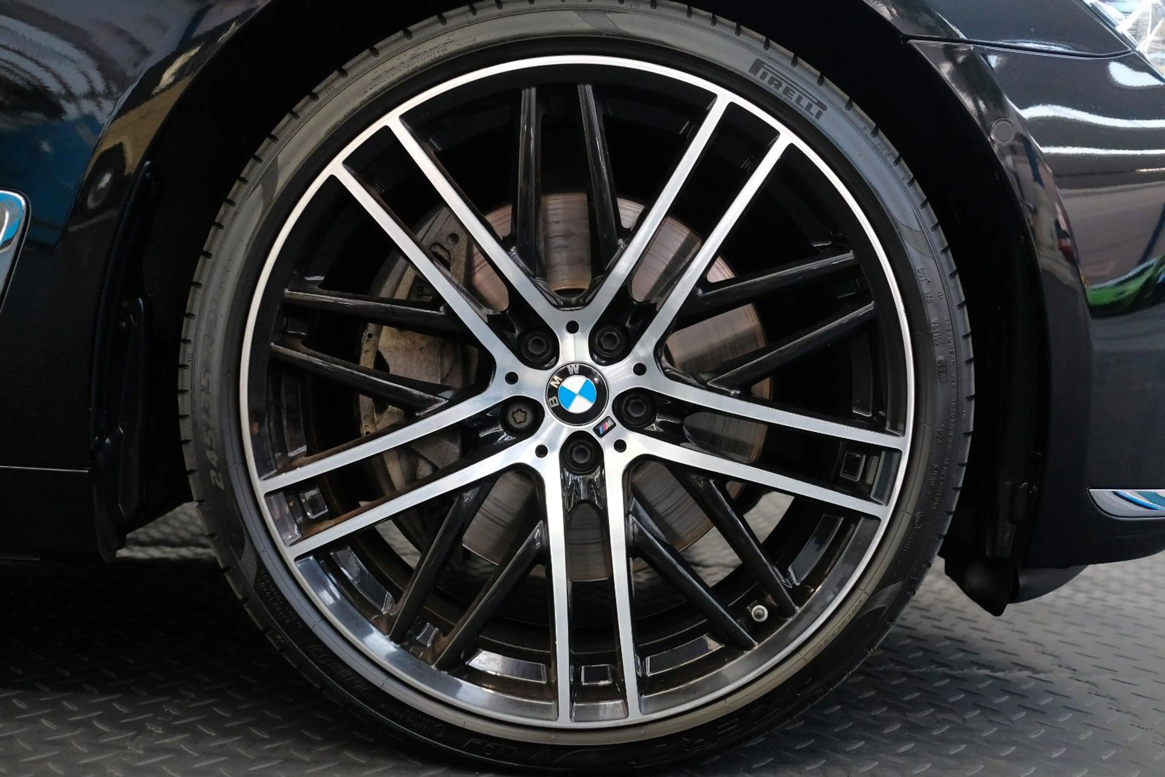 BMW 750 i xDrive/STANDH/H&K/LASER/HEAD/SOFT/MASSAGE — photo 11