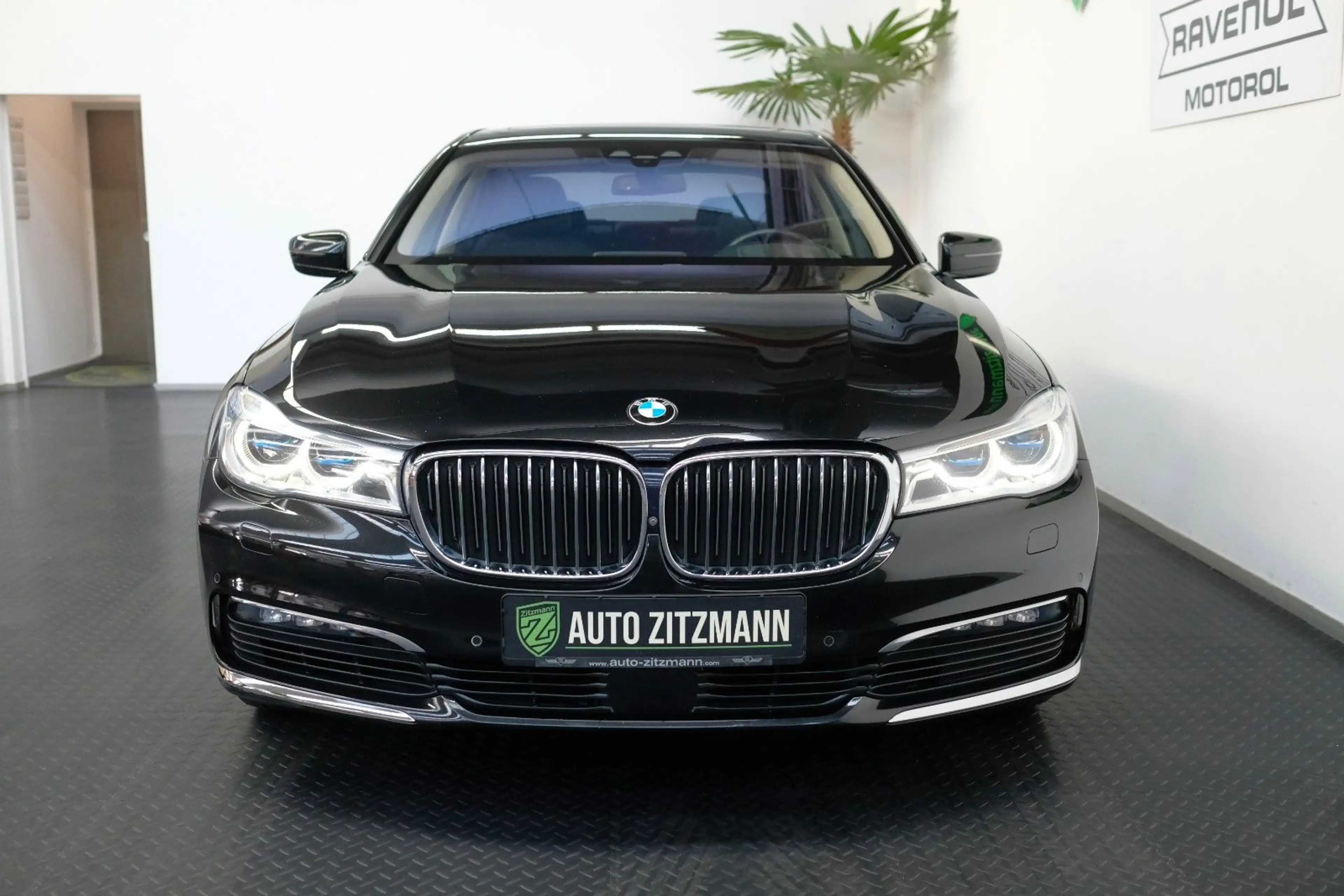 BMW 750 i xDrive/STANDH/H&K/LASER/HEAD/SOFT/MASSAGE — photo 2