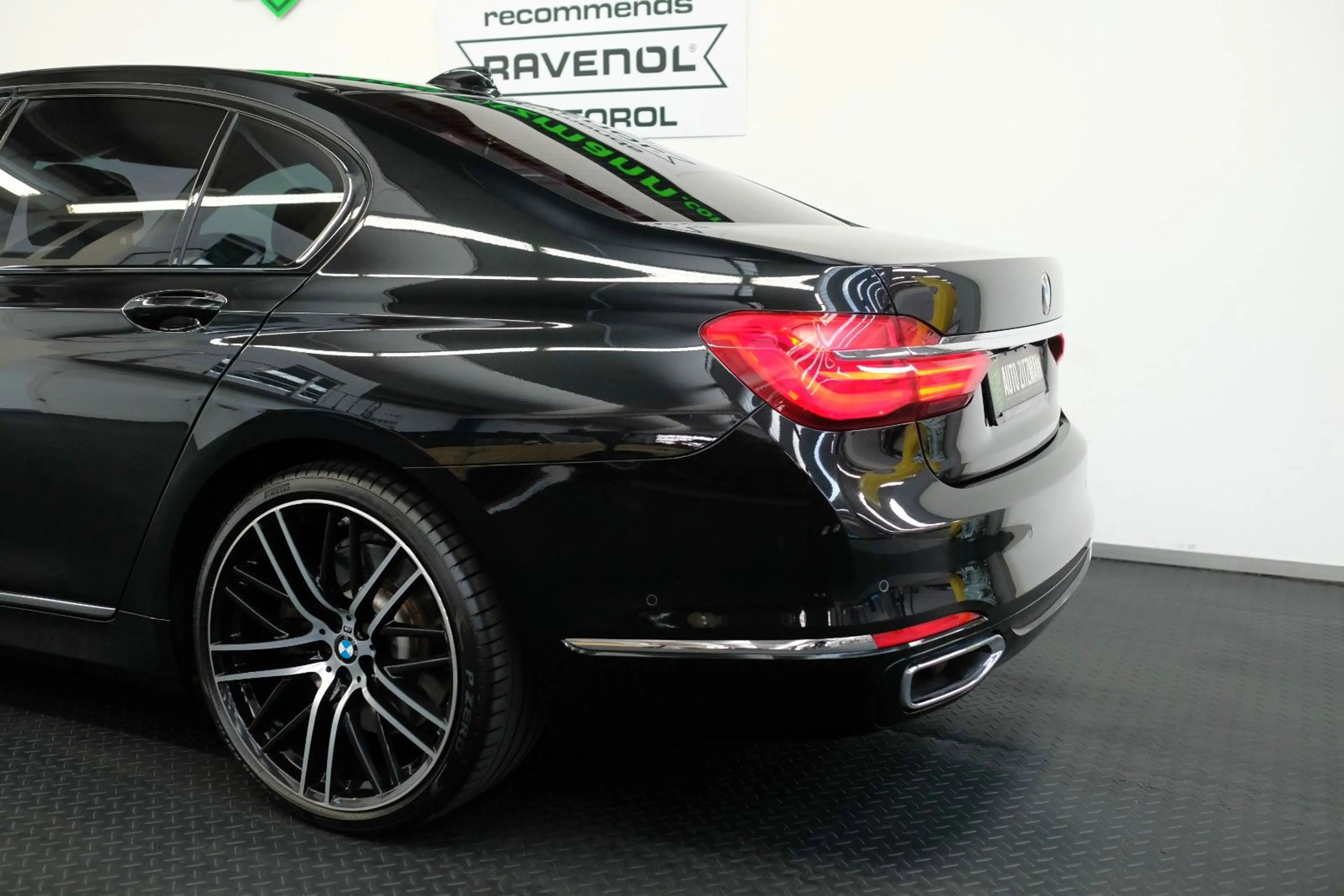 BMW 750 i xDrive/STANDH/H&K/LASER/HEAD/SOFT/MASSAGE — photo 8
