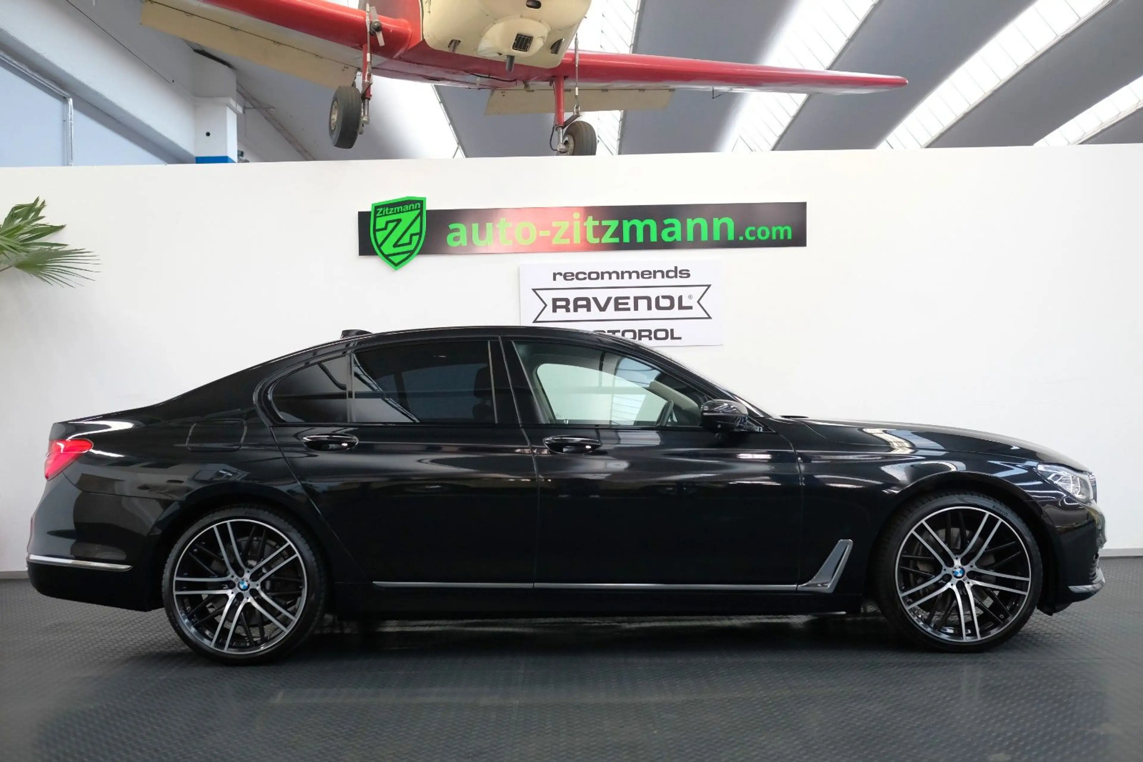 BMW 750 i xDrive/STANDH/H&K/LASER/HEAD/SOFT/MASSAGE — photo 4
