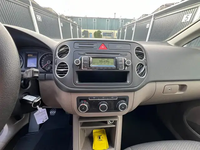 Volkswagen Golf Plus view 14