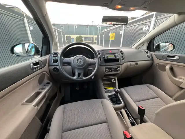 Volkswagen Golf Plus view 9