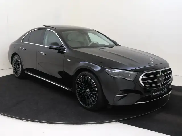 Mercedes-Benz E-Class view 2