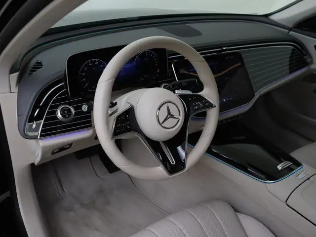 Mercedes-Benz E-Class view 13