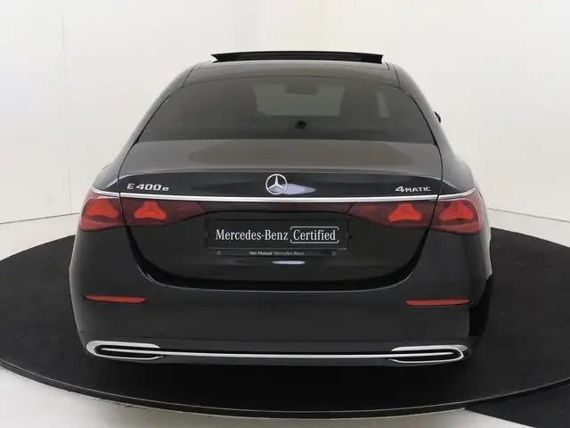 Mercedes-Benz E-Class view 7