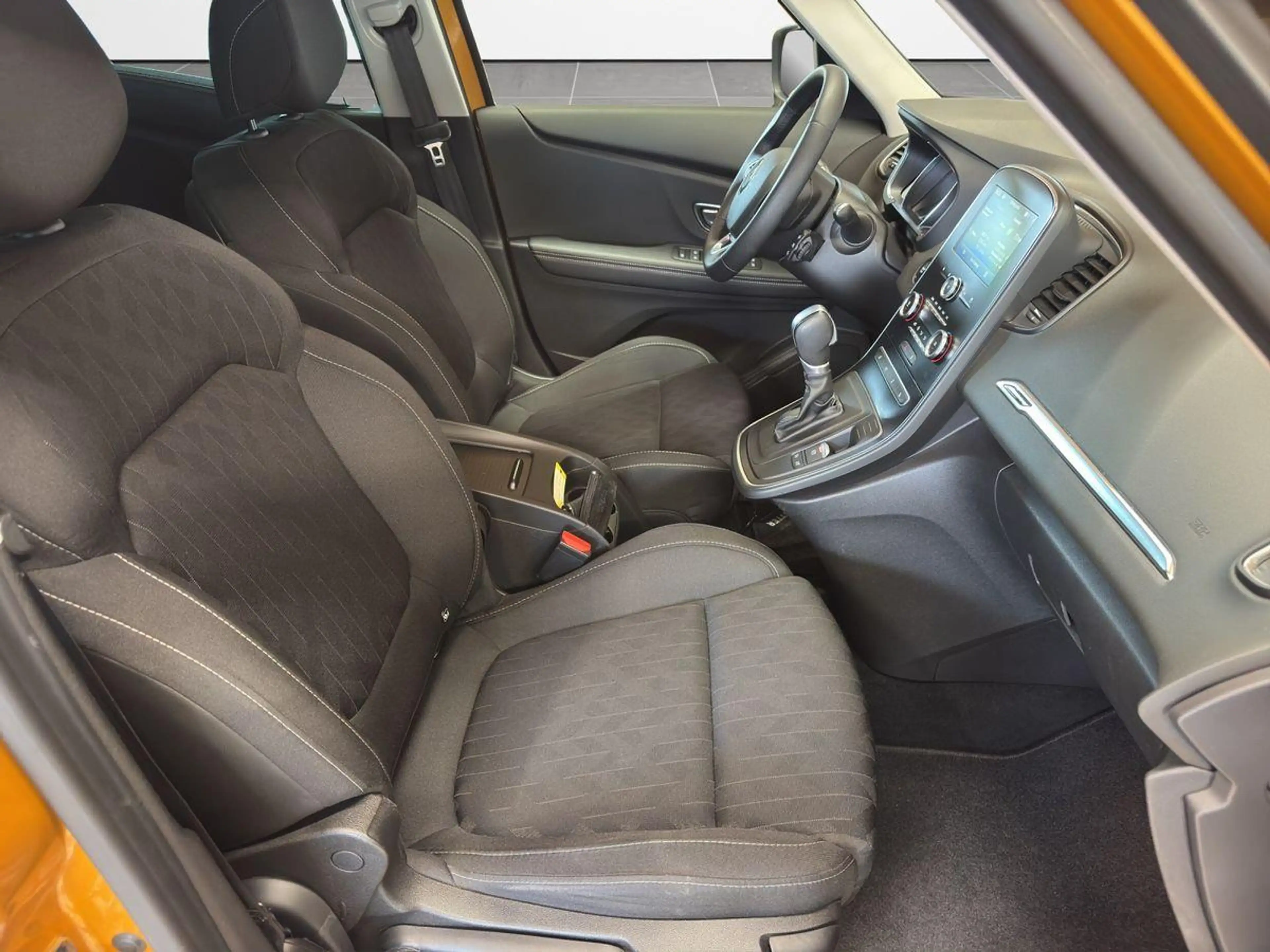 Renault Scenic IV Limited 1.3 TCe 140 Energy/Kamera/SHZ — photo 7