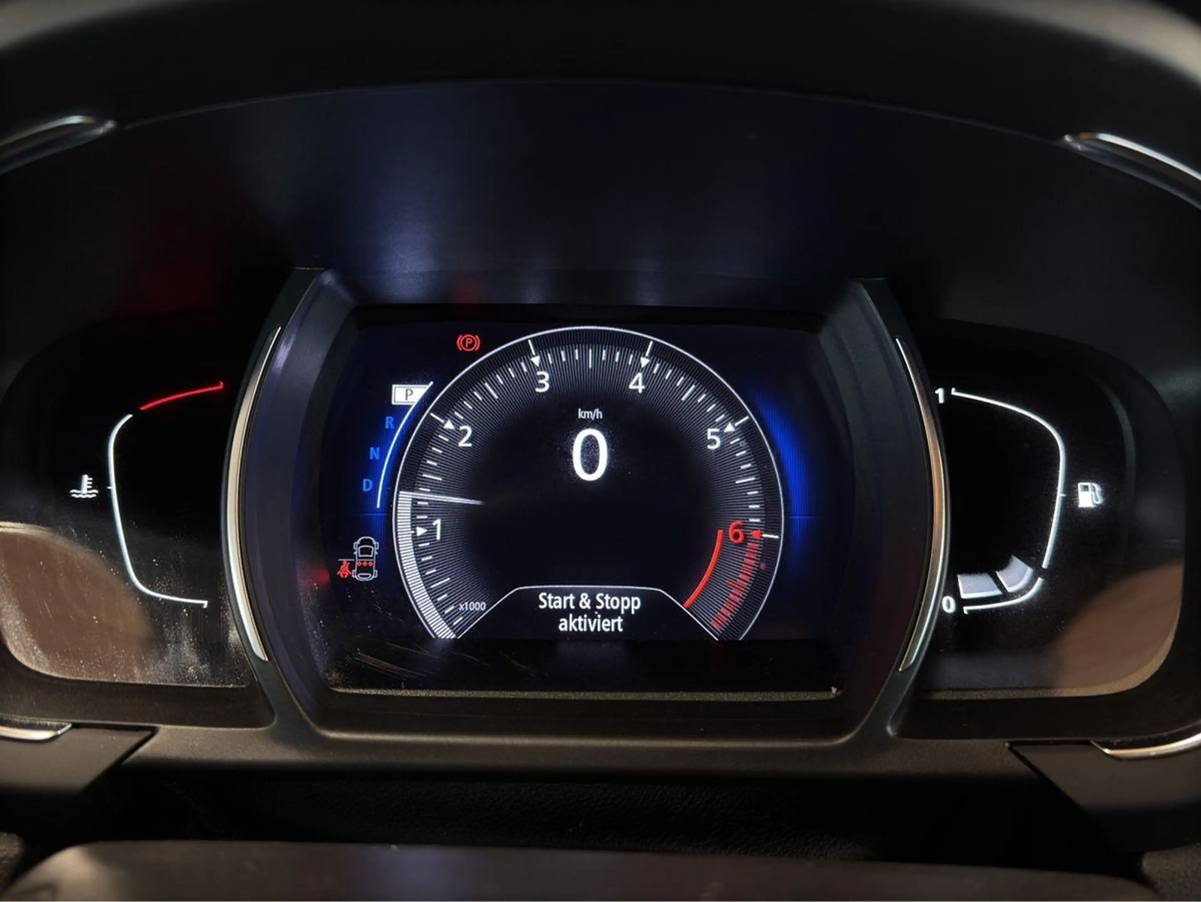 Renault Scenic IV Limited 1.3 TCe 140 Energy/Kamera/SHZ — photo 12