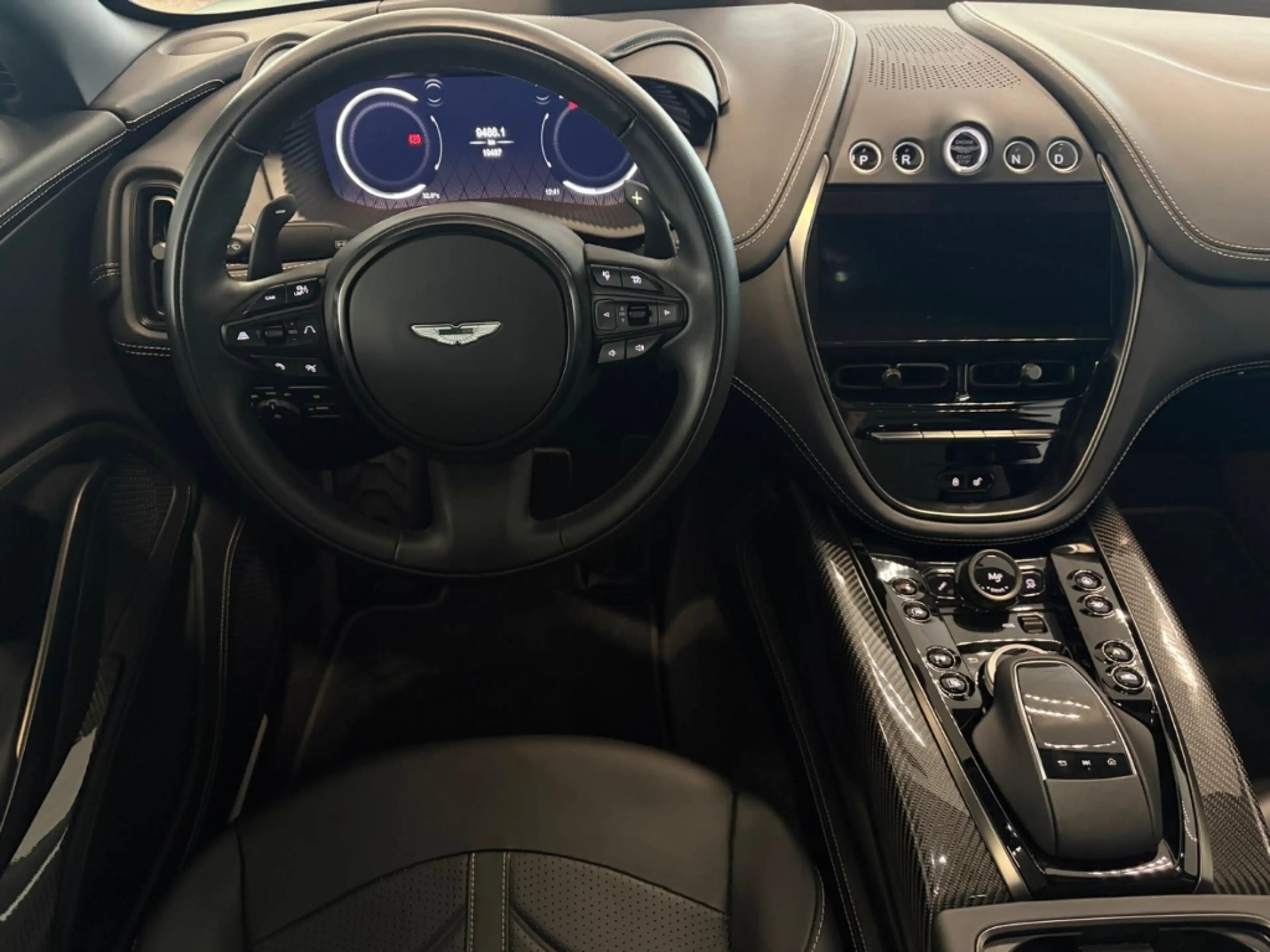 Aston Martin DBX 707 Satin Titanium Grey / Onyx Black — photo 15