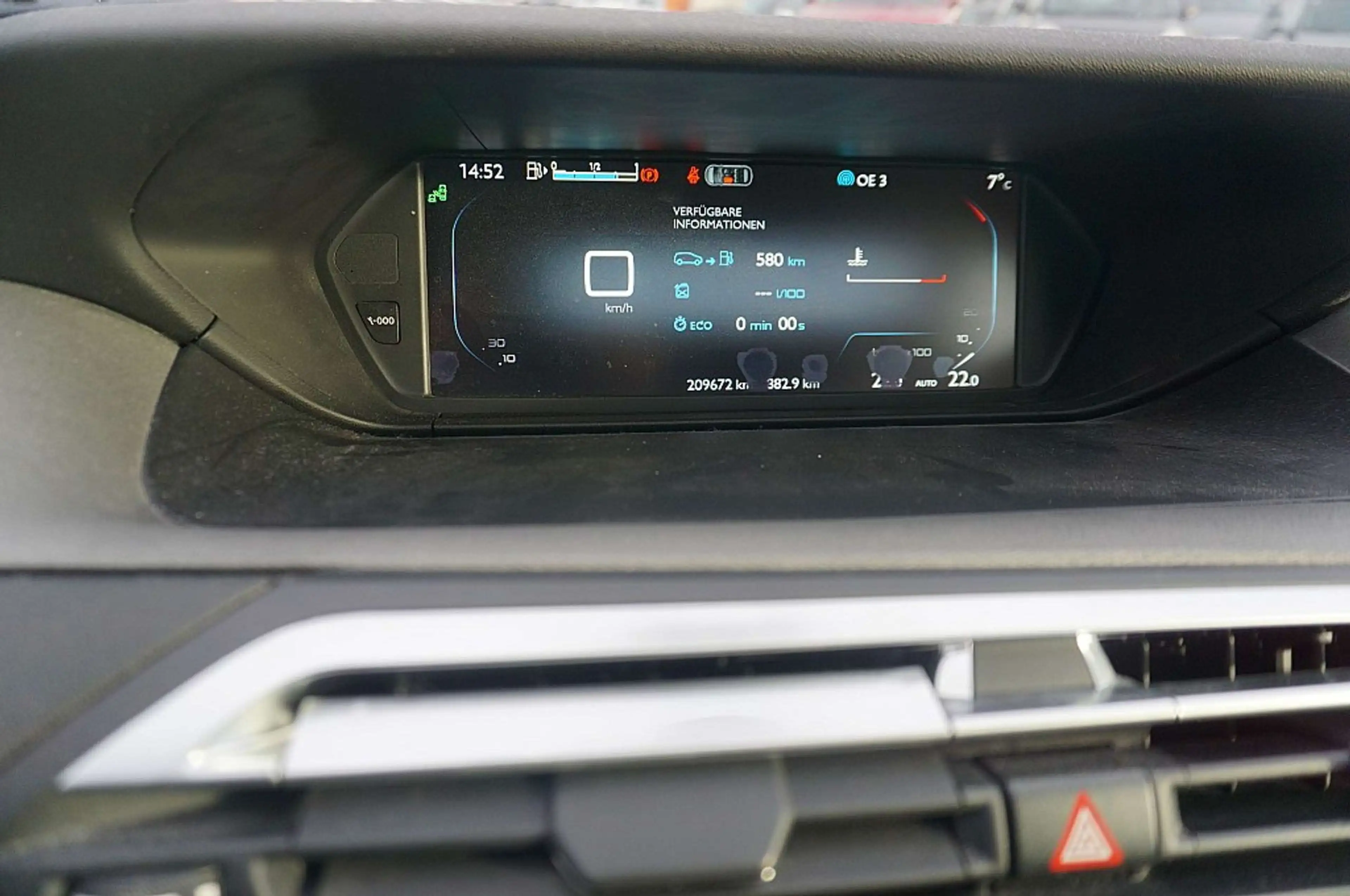 Citroen C4 Picasso BlueHDi 120 6-Gang Intensive — photo 9