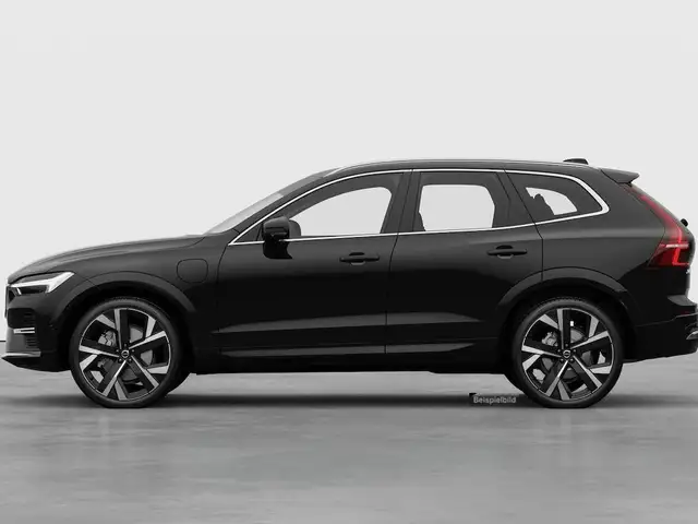 Volvo XC60 T6 Plug-In Hybrid AWD Plus Bright (MJ2027) Ansicht 4
