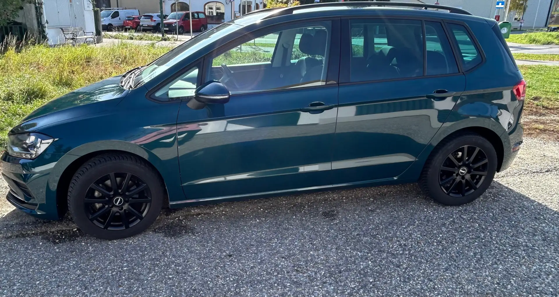 Volkswagen Golf Sportsvan Golf Sportsvan 1,6 TDI SCR Comfortline Comfortline Grün - 1