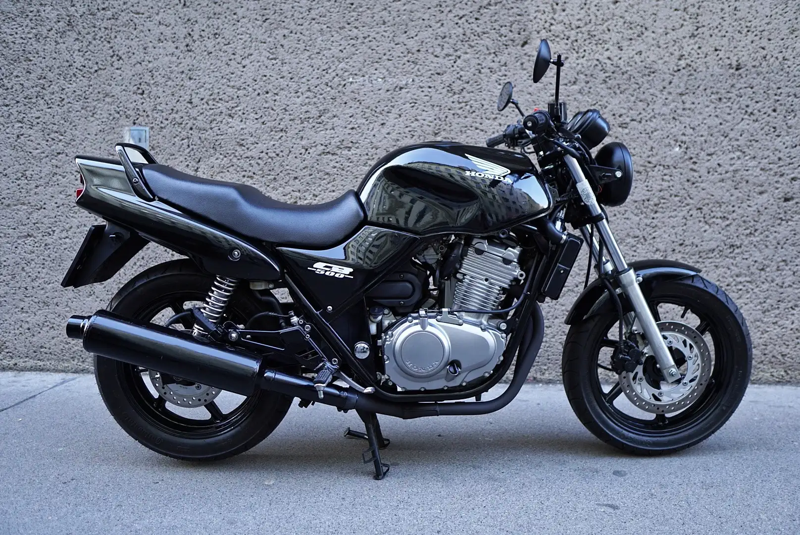 Honda CB 500 Černá - 1