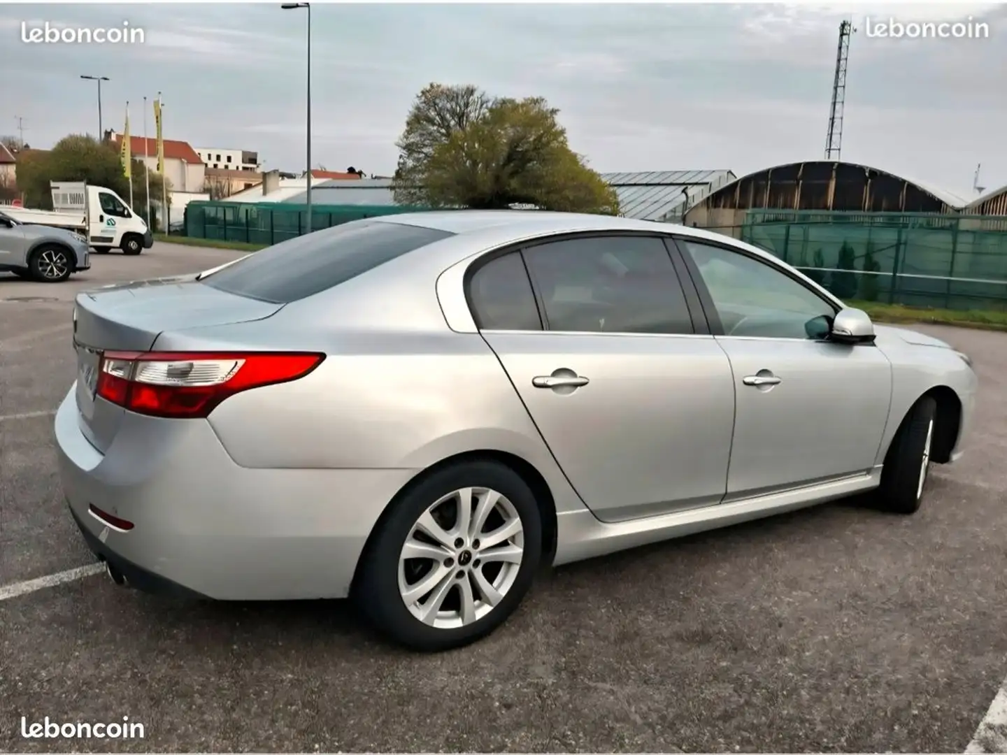 Renault Latitude Latitude 2.0 16V 140 E85 - 1