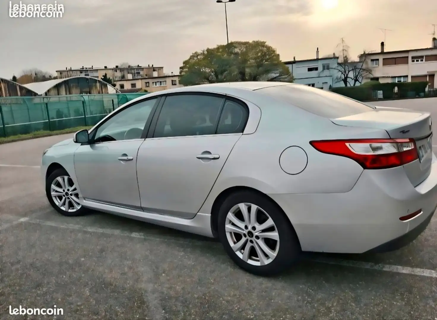 Renault Latitude Latitude 2.0 16V 140 E85 - 2