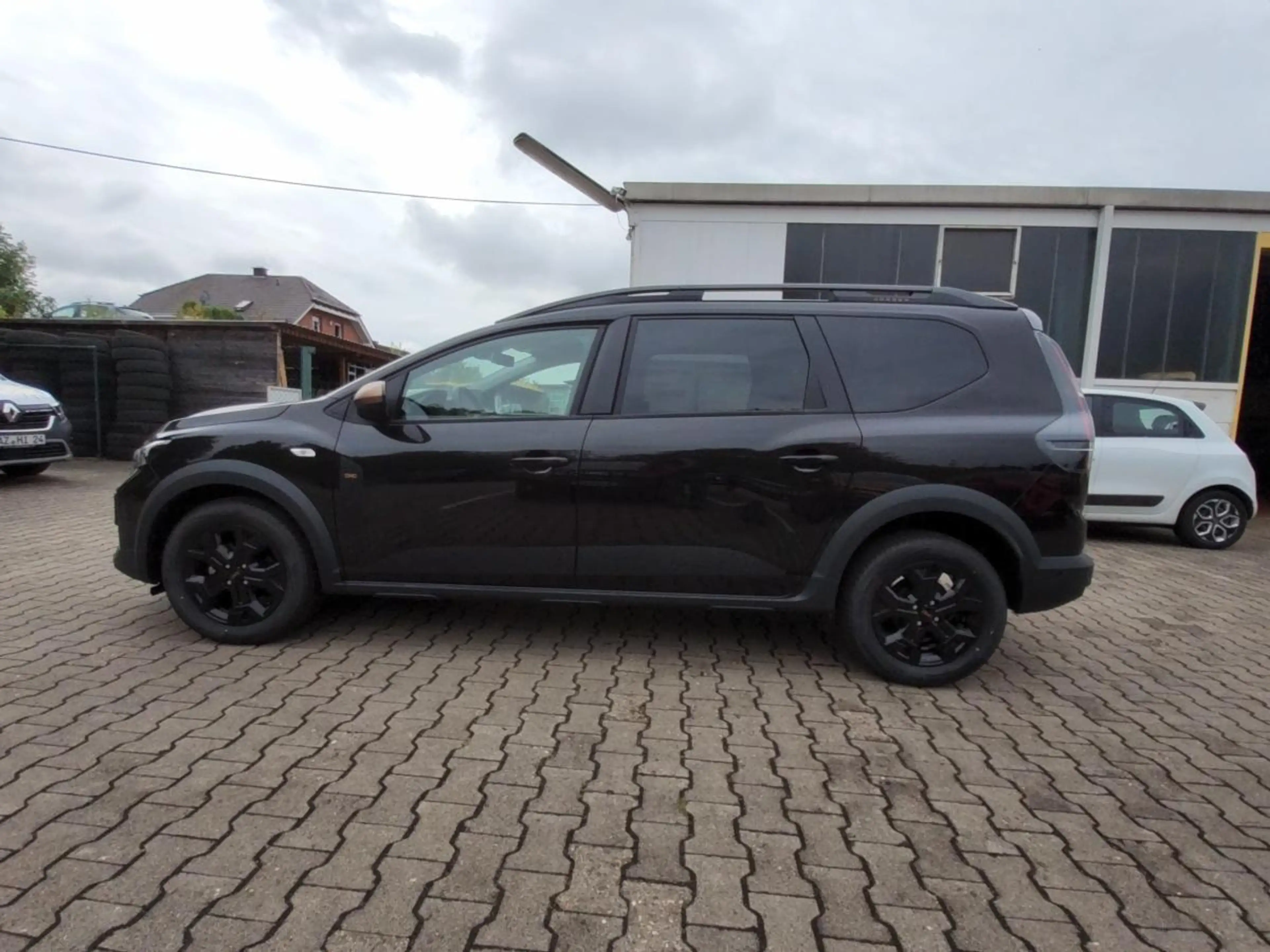 Dacia Jogger Extreme TCe 110 — photo 2