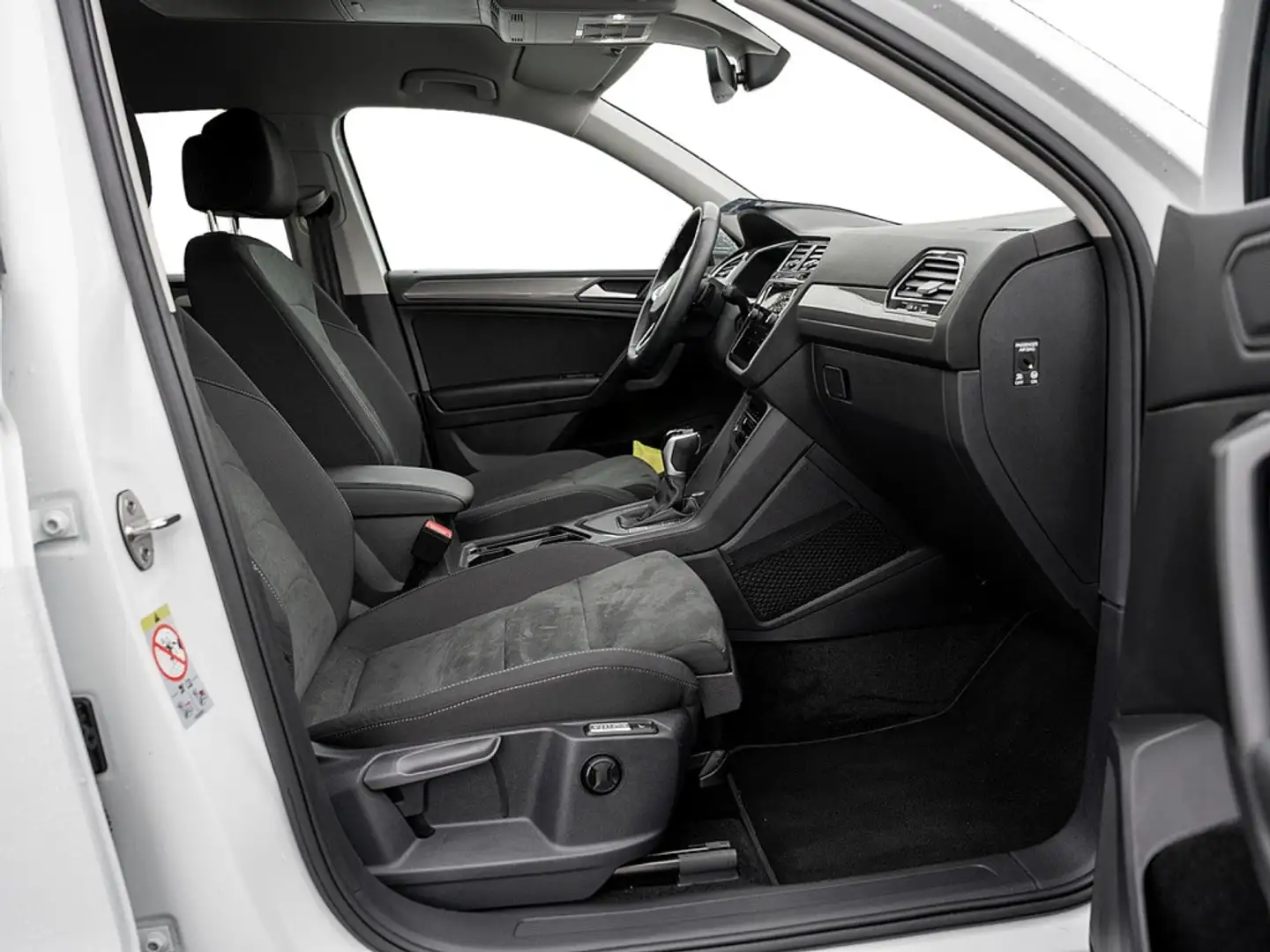 Volkswagen Tiguan Allspace 2.0 TDI DSG AHK Navi Kam Keyl Weiß - 2