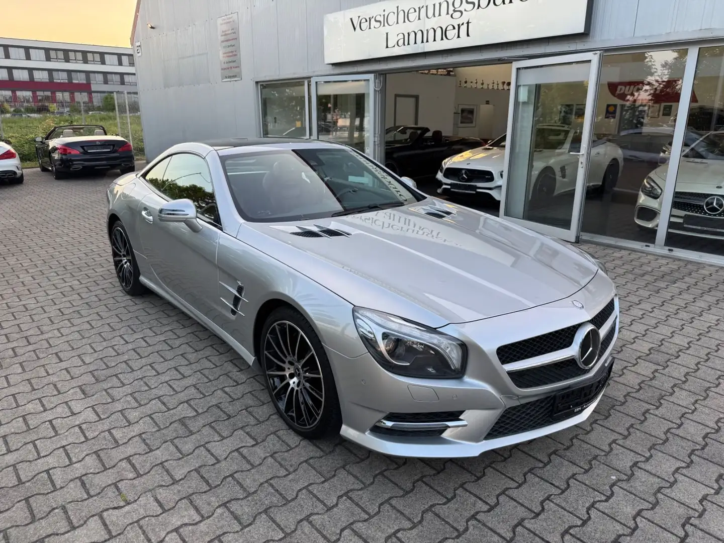 Mercedes-Benz SL 500 AMG Silber - 2