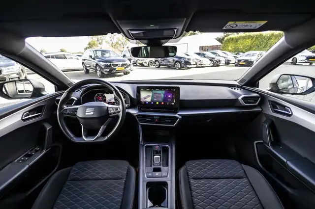Seat Leon view 6