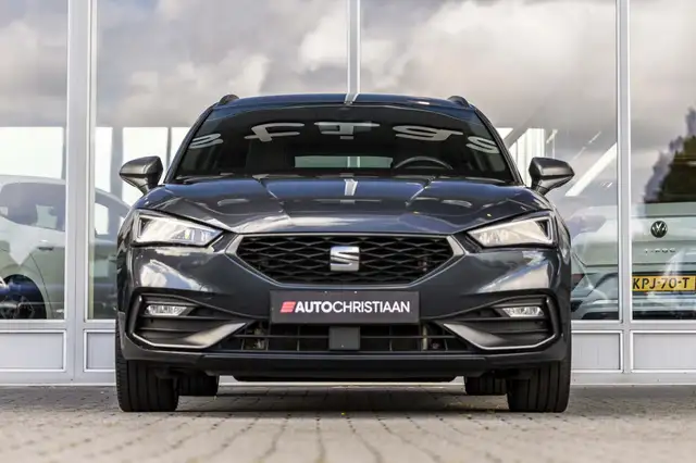 Seat Leon view 3