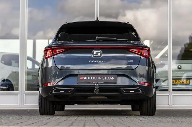Seat Leon view 4