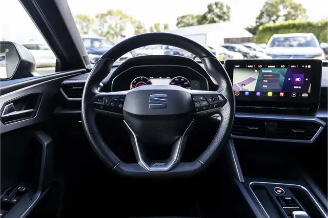 Seat Leon view 7