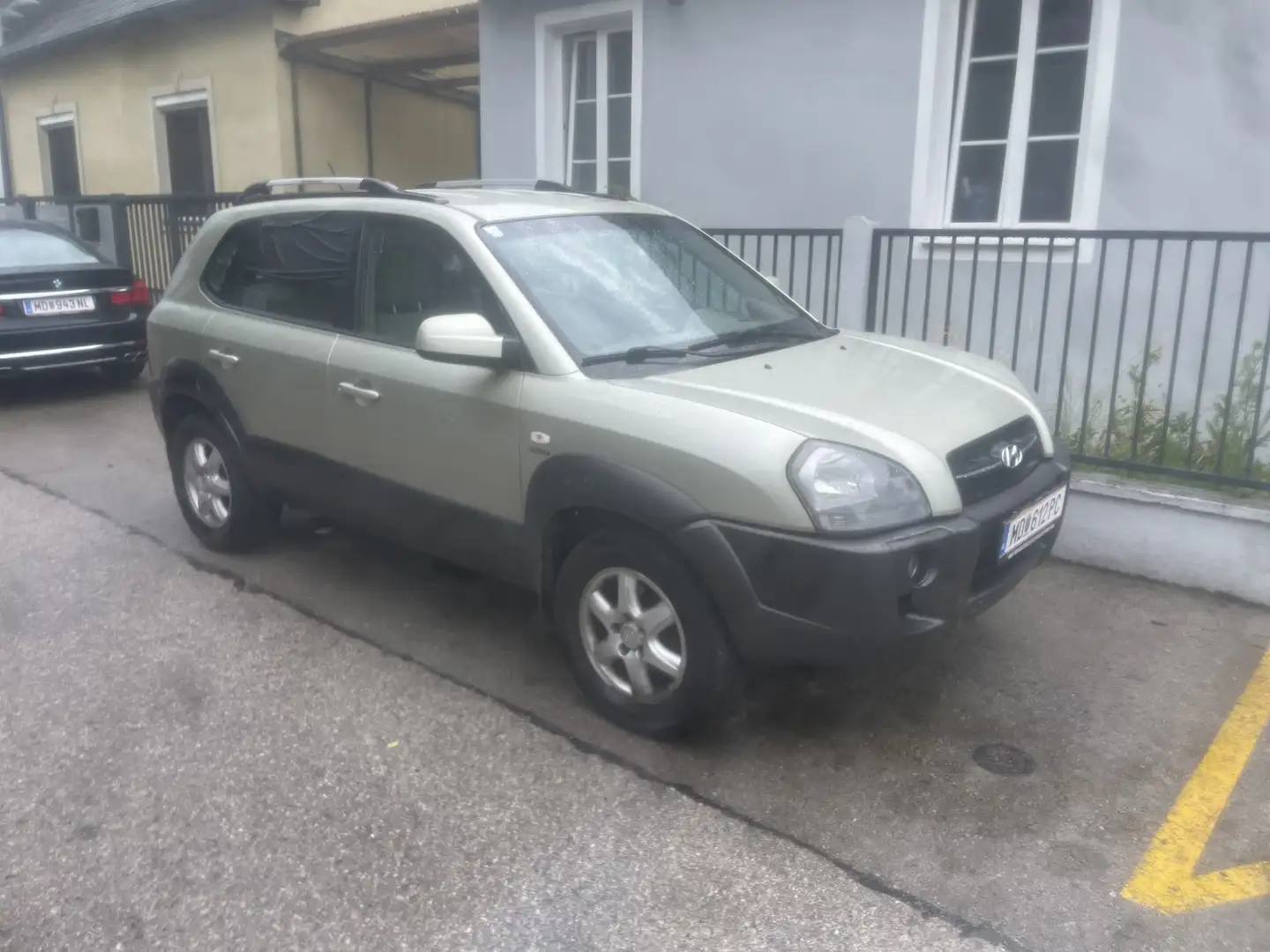 Hyundai TUCSON 2.0 CRDi 2WD GLS - 2