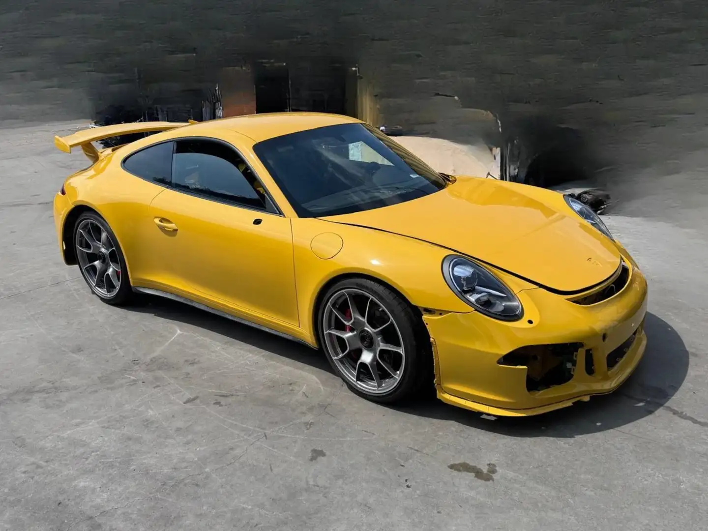 Porsche 991 GT2 RS (Caisse nue) Jaune - 2