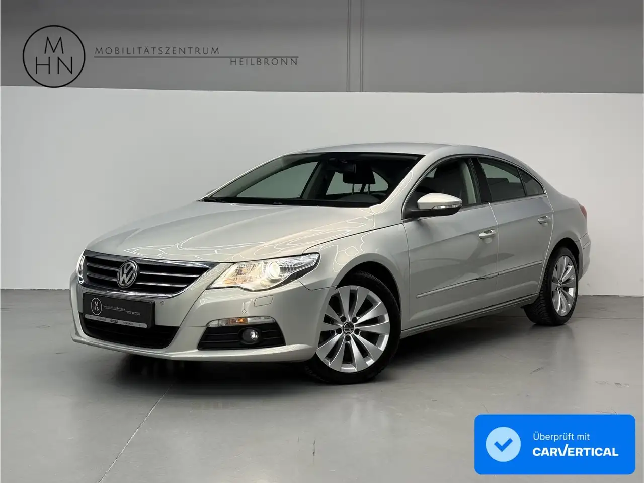 Volkswagen Passat CC BMT 4Motion ACC*NAVI*KAMERA*BIXENON — photo 1 of 40