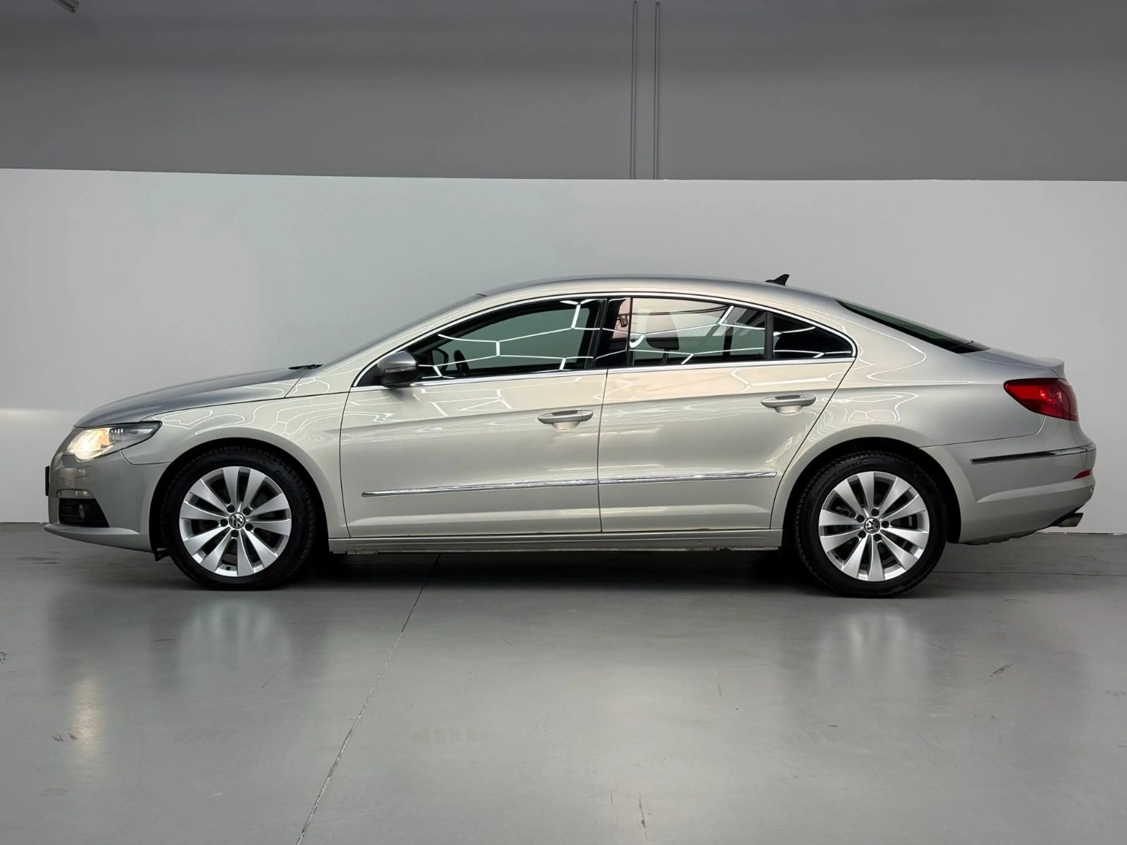 Volkswagen Passat CC BMT 4Motion ACC*NAVI*KAMERA*BIXENON — photo 5