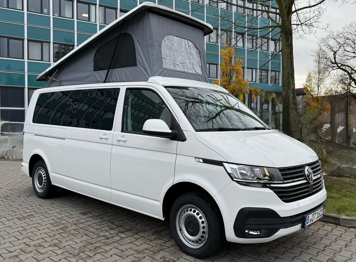 Volkswagen T6.1 California 2,0TDI *AUFSTELLDACH*CAMPER *LANGVERSION *GARANTIE Weiß - 1